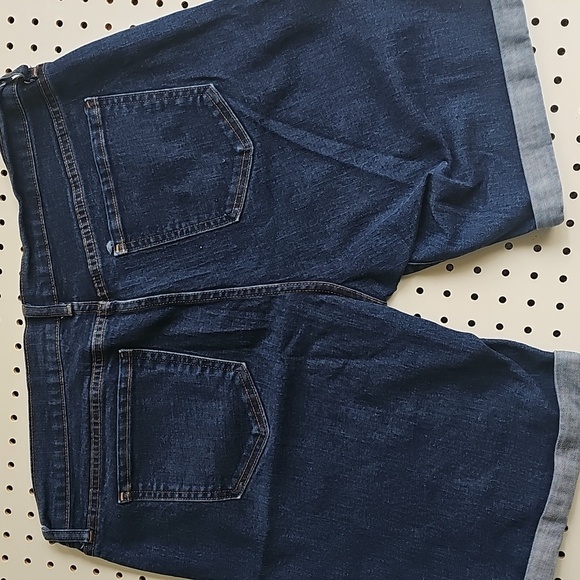 Old Navy Sweetheart Denim Bermuda Shorts Sz 16 - Picture 2 of 8
